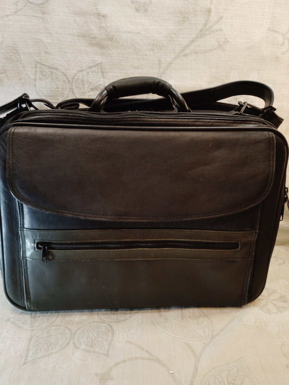 Rafael Black Leather Briefcase, Laptop Messenger/Travel Bag